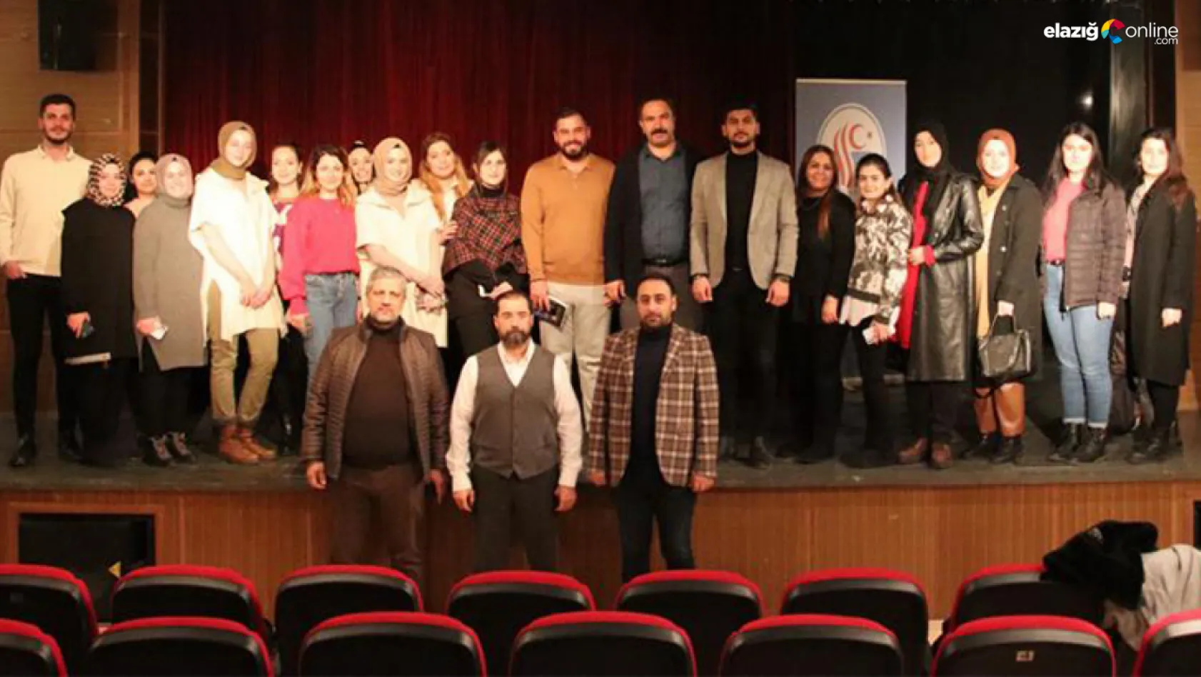 Yazar Oktay Tiryakioğlu'ndan öğrencilere özel imza günü