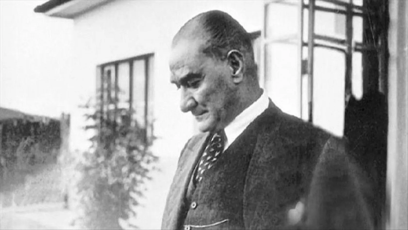 Daha önce görmediğiniz kareleriyle Atatürk
