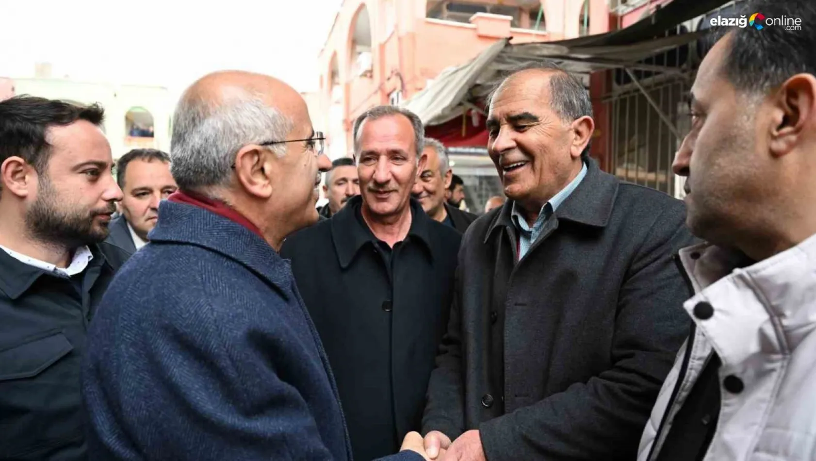 Başkan adayı Sami Er'den Şire Pazarı'na ziyaret