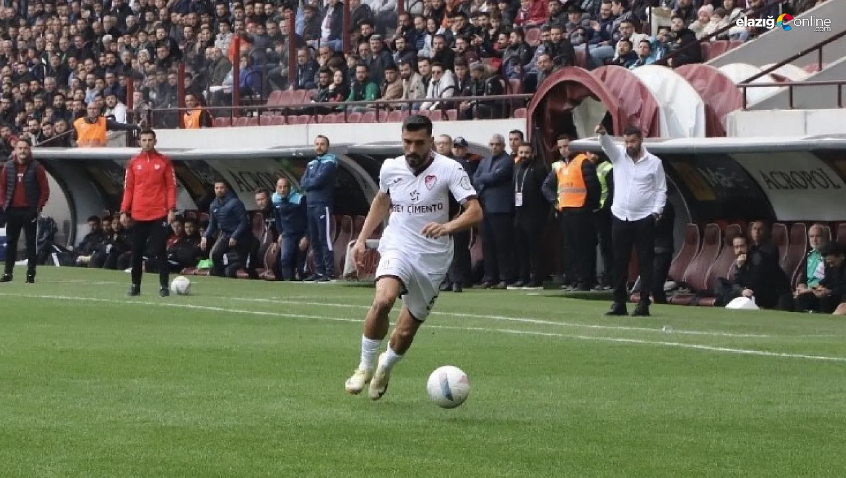 Burhan Arman'dan Elazığspor'a Kötü Haber: Ön Çapraz Bağı Koptu!