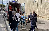 Elazığ'da Direksiyon Hakimiyetini Kaybeden Sürücü Direğe Çarptı: 3 Yaralı