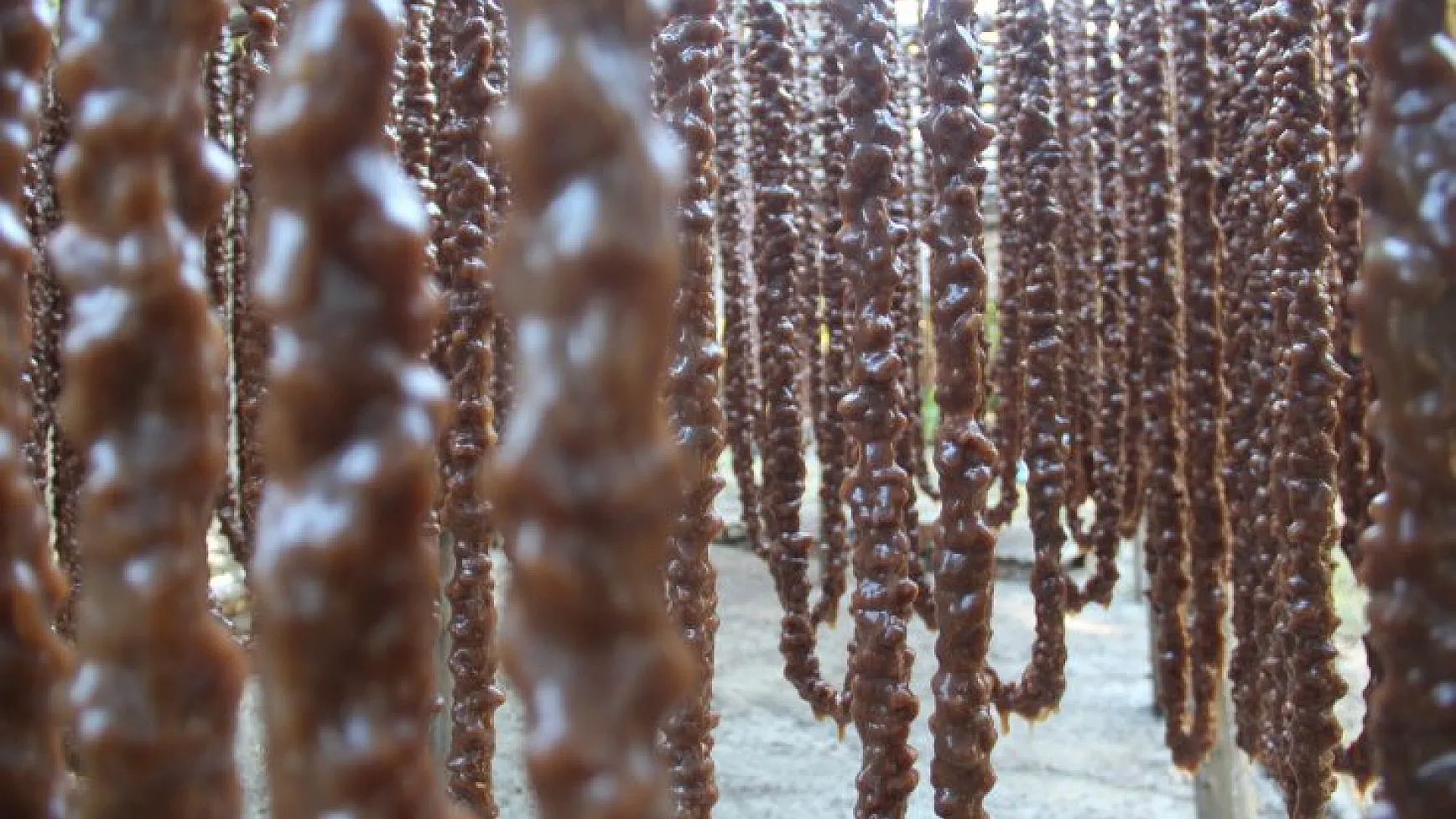 Elazığ'ın tescilli lezzeti 'orcik' için mesai başladı