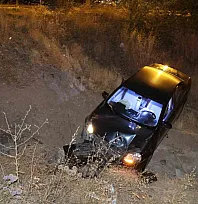 Yine Güneyçevre Yolu, Yine Kaza: Elazığ'da Otomobil Şarampole Uçtu!