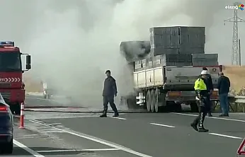 Elazığ'da Tır Yangını Paniğe Neden Oldu!