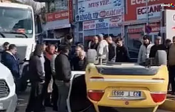 Üniversite Mahallesi'nde korkutan kaza: Taksi sürücüsü ölümden döndü
