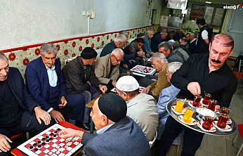 Elazığ'da Dama Sevdası Sınır Tanımıyor! Çevre İllerden Oyuncular Akın Ediyor!