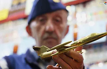 İş yerini havacılık müzesine çevirdi: İşte Elazığlı Demirbaş'ın 300 maketlik dünyası