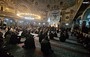 Dillerde dua, gönüllerde huzur: Elazığ camilerinde Berat Gecesi yoğunluğu