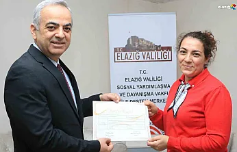 Elazığ'da ailelere altın bilezik! Modüler Aile Eğitimi sertifikaları verildi