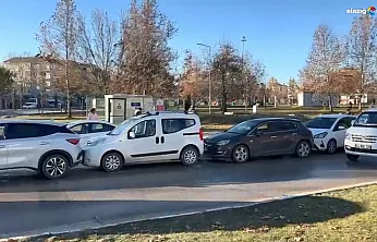 Elazığ'da 6 araç birbirine girdi, yaralı yok