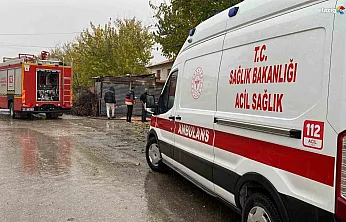 Çatıda yemek pişirme girişimi yangınla bitti