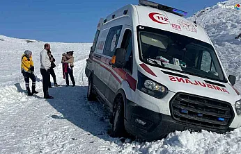 Karakoçan'da zamanla yarış: Kar esaretinden hastaneye uzanan kurtuluş