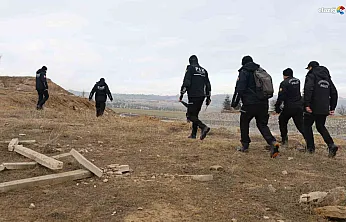 Kamera görüntüleri umut oldu! Ekipler Pertek yoluna yoğunlaştı!