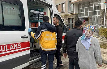 Çocuk odasında başlayan yangın apartmanı dumanla kapladı