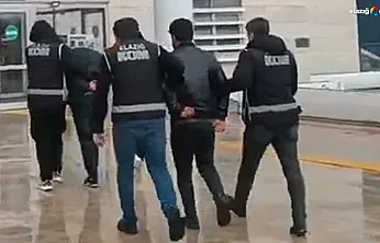 Elazığ KOM'dan sınav baskını: Kopya düzeneğiyle yakalandılar