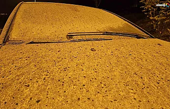 Gece Saatlerinde Elazığ Çamurla Kaplandı: Araç Sahipleri Zorlandı