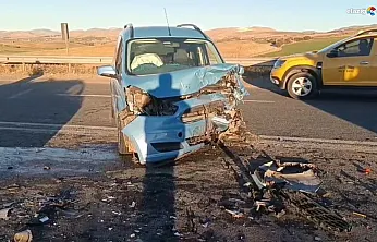 Elazığ Son Dakika! Palu'da Trafik Kazası! 1 Yaralı!