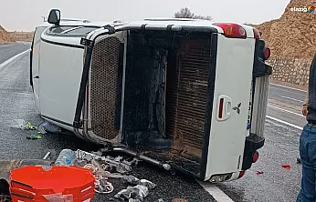 Elazığ'da Yağış Kazaya Yol Açtı: Kamyonet Devrildi, Yetkililer Uyardı!