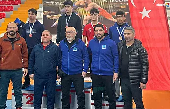 Kars'ta Elazığ rüzgarı: 3 genç güreşçi devler liginde