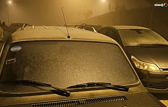 Gece ayazı Elazığ'ı sert vurdu: Araç camları buz tuttu