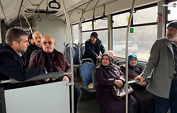 Masa başında değil sahada siyaset: Nazırlı Elazığ sokaklarını adımladı