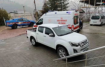 Keban'da av günü kanlı bitti: Arkadaşının silahından çıkan saçmalarla yaralandı