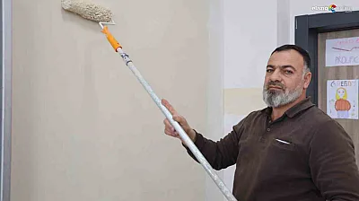 Fırçayı elinden bırakmıyor: Şehit Sefer Alan'ın babasından görülmemiş hizmet