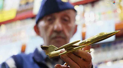 İş yerini havacılık müzesine çevirdi: İşte Elazığlı Demirbaş'ın 300 maketlik dünyası