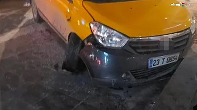 Gazi Caddesi'nde film gibi gece: Çaldığı taksiyle ATM'lere daldı!