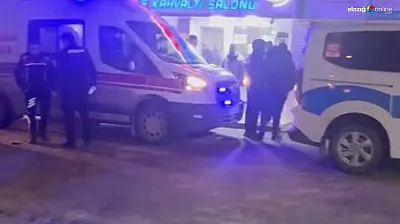 Elazığ'da tartışma kanlı bitti! Sokak ortasında bıçaklı saldırı