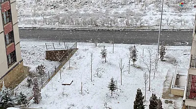 Meteoroloji uyarmıştı, bereket geldi: Elazığ'da kar yağışı etkisini artırıyor