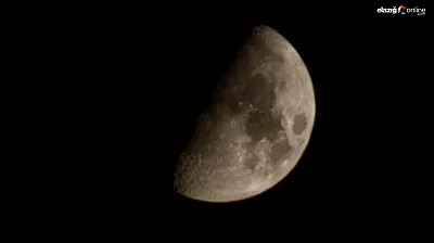 Elazığ'da Geceyi Renklendiren Yarım Ay Hayran Bıraktı!