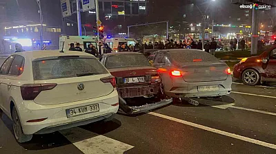 Hazardağlı Kavşağı'nda Feci Kaza! 7 Otomobil Birbirine Girdi!