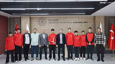 Transfer yok, başarı çok: Elazığ hokeyde son dörtte