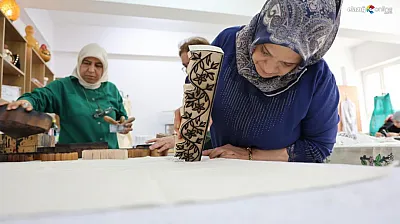 Unutulmaya yüz tutmuştu, şimdi stil oldu: Elazığ çit baskısına kadın eli değdi