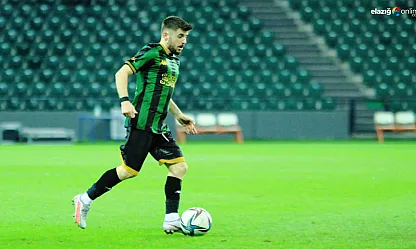 Şampiyon Sağ Bek Artık Elazığspor'da! Mehmet Yılmaz ile 1 Yıllık Sözleşme!