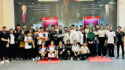 Elazığ'ın dart takımı şampiyonada zirveye yaklaştı