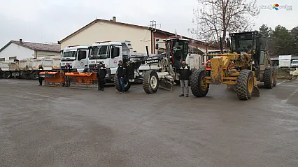 Elazığ İl Özel İdare ekipleri karla mücadeleye hazır