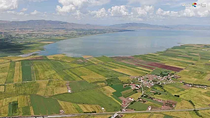 Çölü andıran baraj sahası, yeniden eski günlerine kavuştu