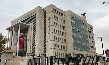 Babası şikayet etti, 2 oğlu tutuklandı