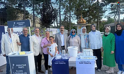 Elazığ Anahtar Parti Aşure Etkinliğiyle Gönüllere Dokundu!