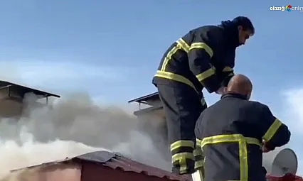 Çatı Alev Alev Yandı, İtfaiye Son Anda Müdahale Etti!