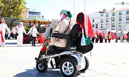 Elazığlı Kadınlar Gazze için Tek Ses Oldu: Sessiz Çığlık Meydanlarda Yankılandı
