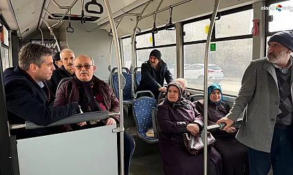 Masa başında değil sahada siyaset: Nazırlı Elazığ sokaklarını adımladı