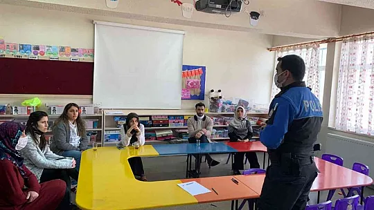 Elazığ polisinden 'Bilinçli Toplum Duyarlı Elazığ' Projesi