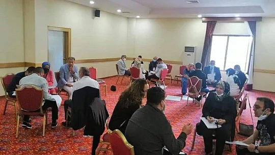 Görünmezi Görünür Kıl projesinde çalışanların eğitimi sürüyor