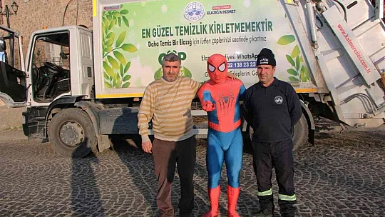 Örümcek Adam Harput'ta sokak hayvanlarını besledi