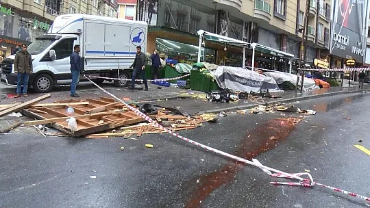 İstanbul'u lodos vurdu: 4 ölü, 19 yaralı