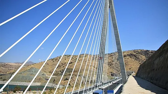 Kömürhan Köprüsü sürücülerden tam not alıyor
