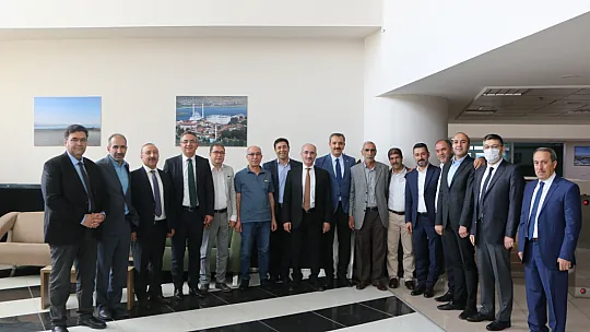 İl Özel İdaresi'nde ilk iş günü bayramlaşma ile başladı